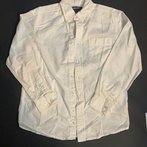Boys  Cherokee size M/8 white long sleeve buttondown shirt